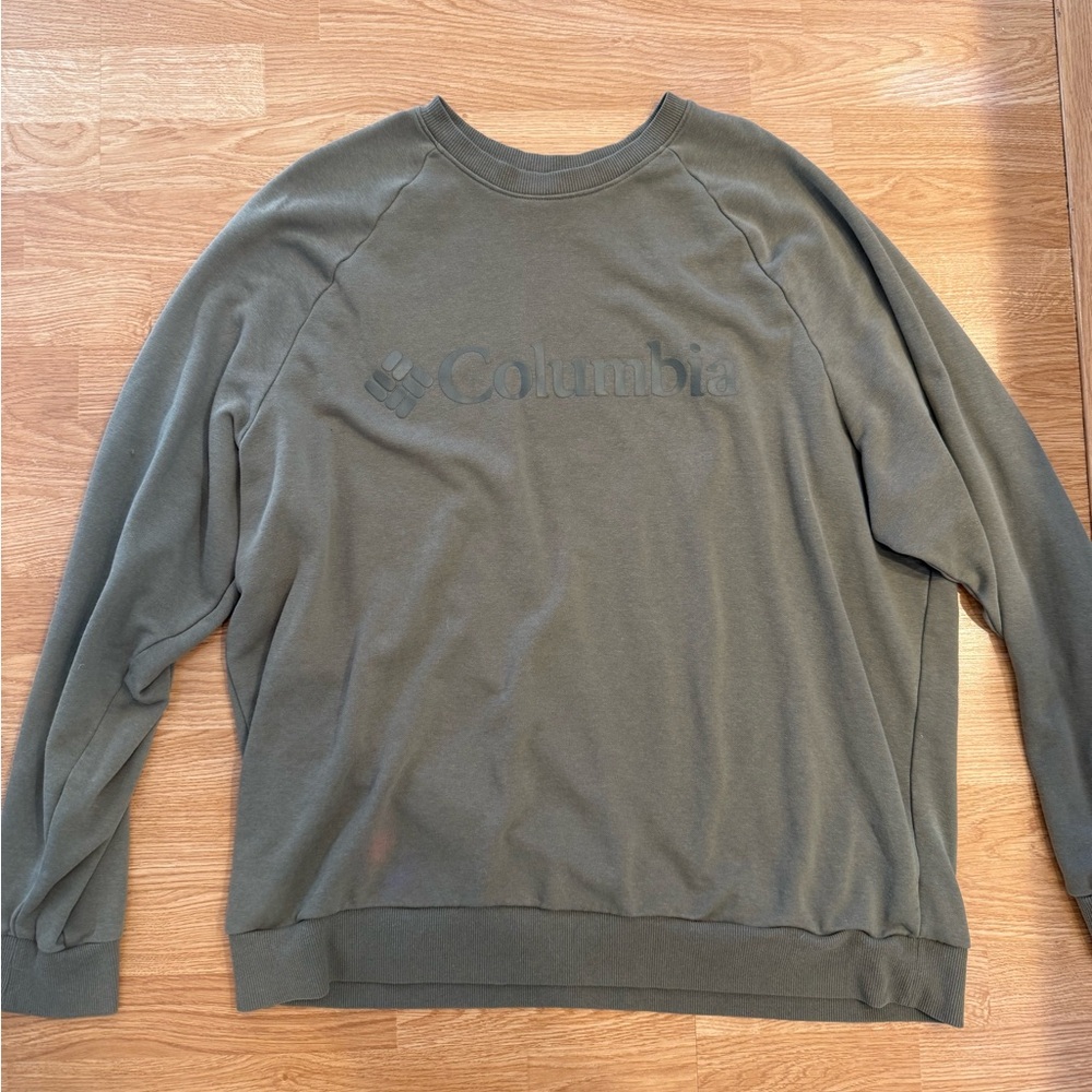 Columbia Crewneck. preloved Xl $15